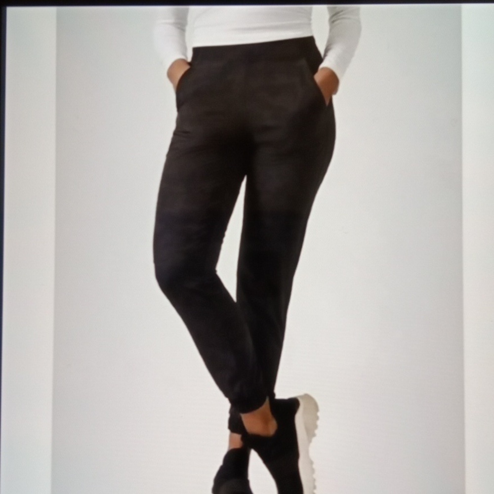 Athleta Brooklyn Textured Jogger in Black High Rise Gorpcore Outdoor Womens 8